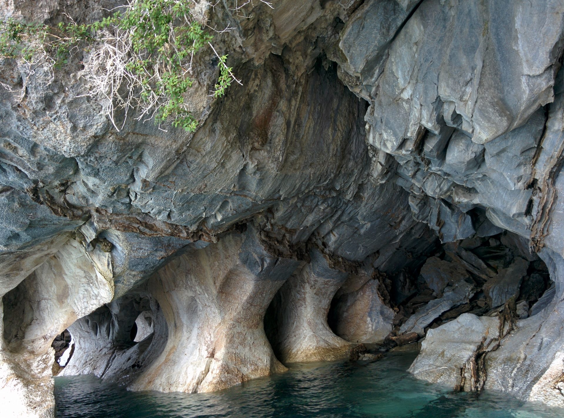 The marble cave, grey and yellow