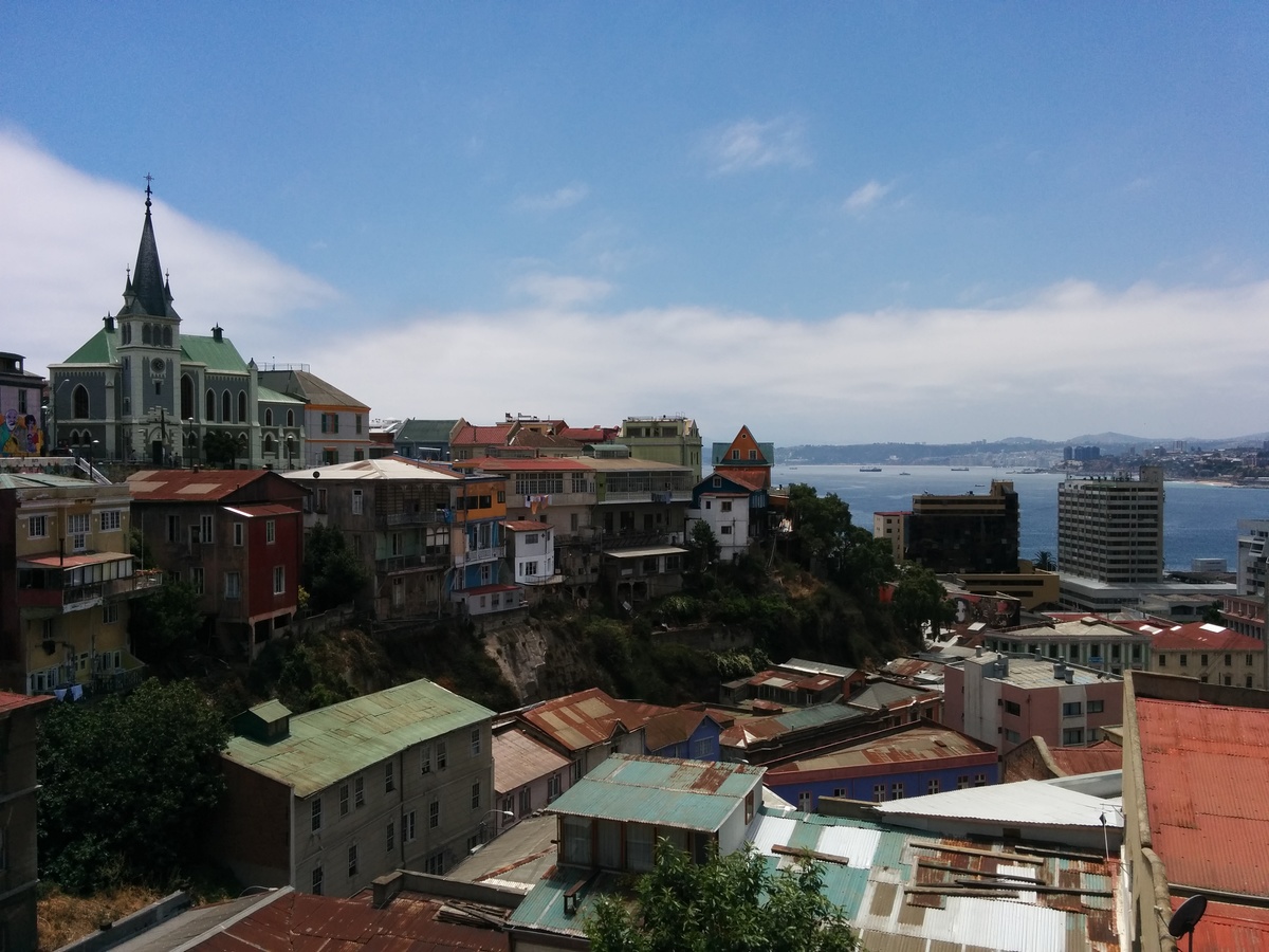 View of the city of Valparaiso.