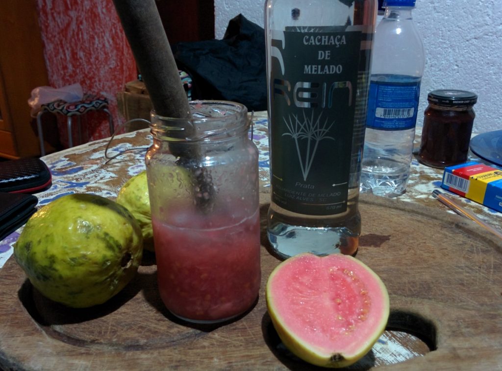 Caipigoyava: Caipirinha with guava